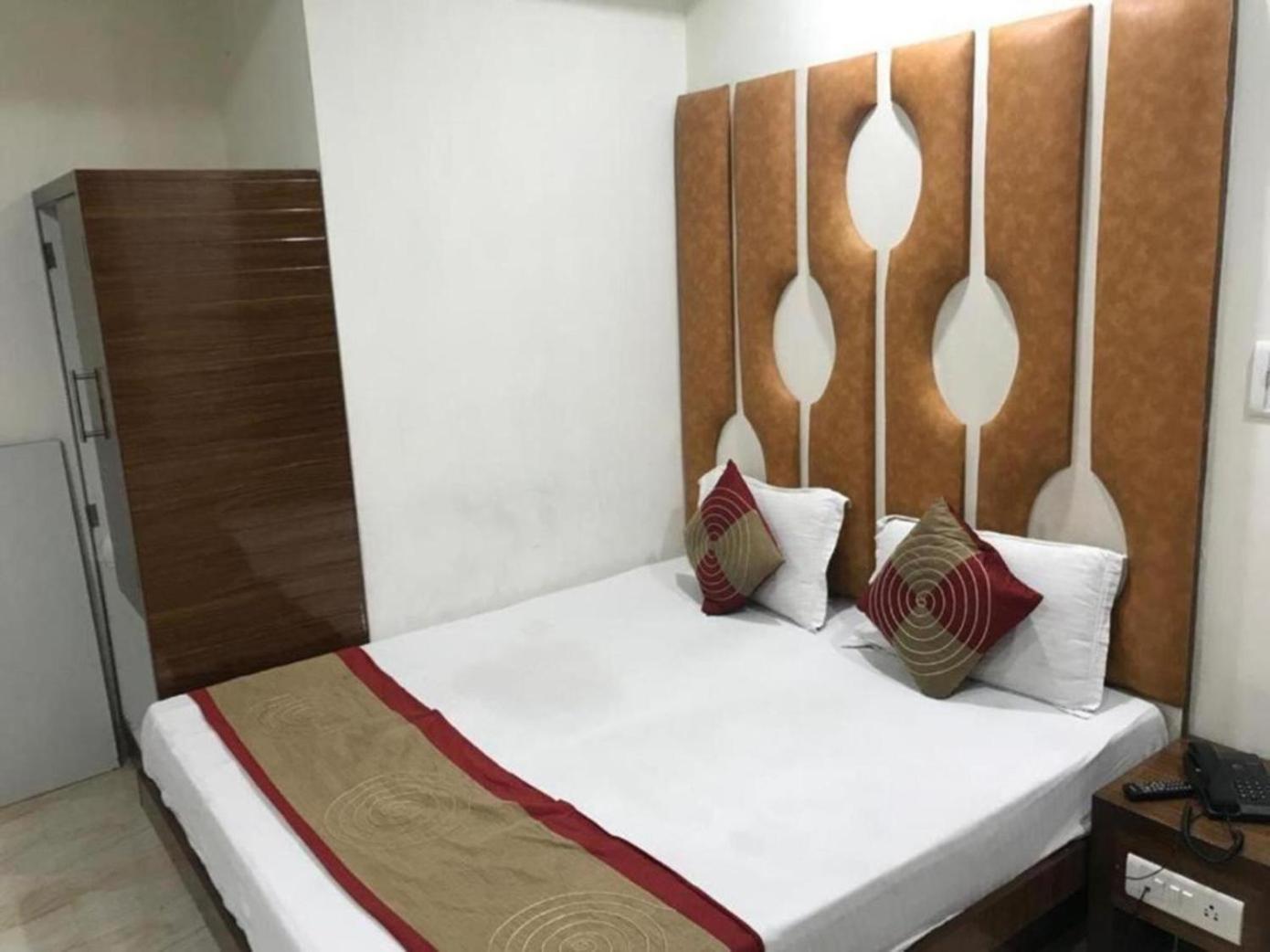 Hotel Shiva Intercontinental New Delhi Exterior photo