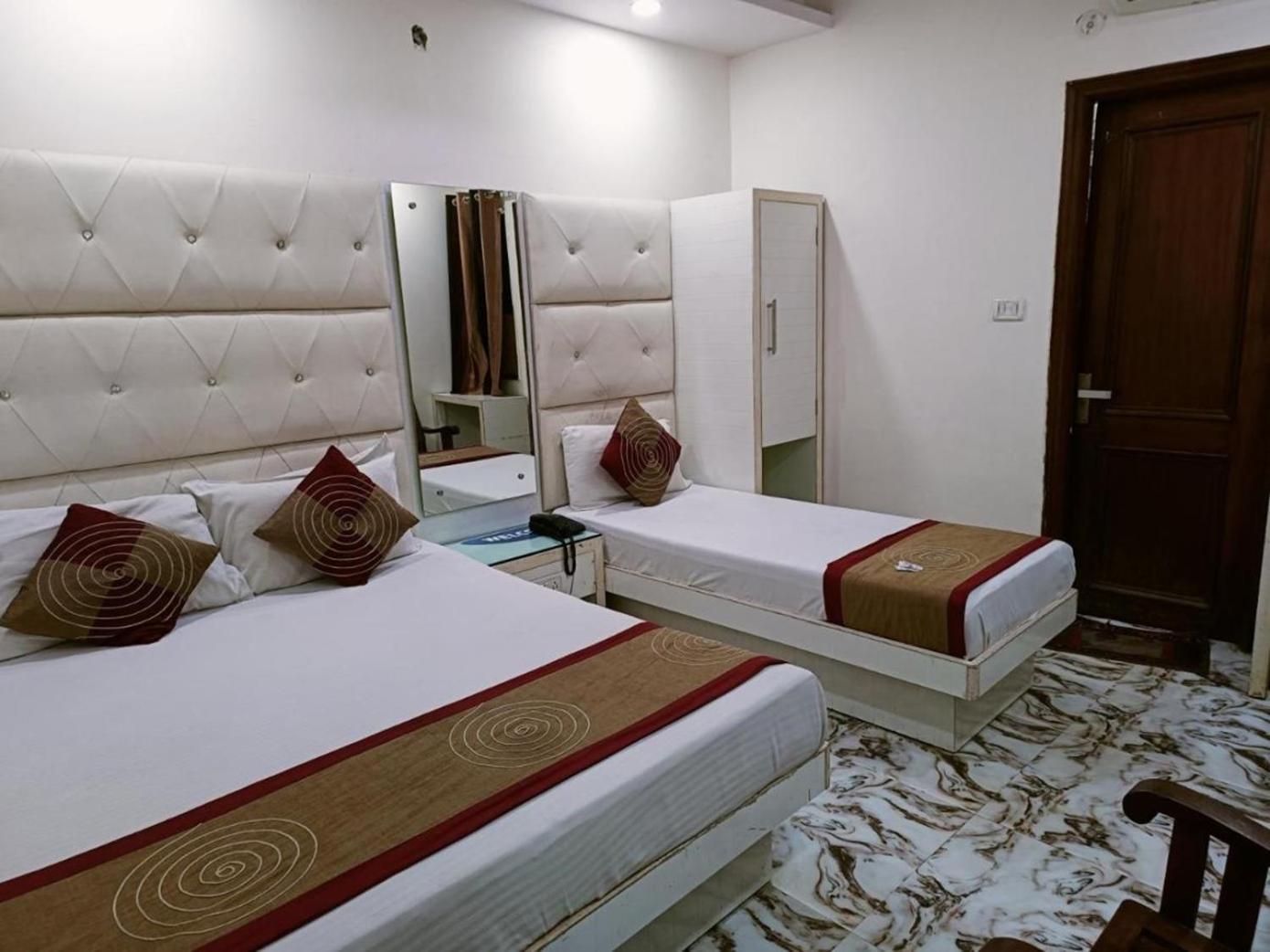 Hotel Shiva Intercontinental New Delhi Exterior photo