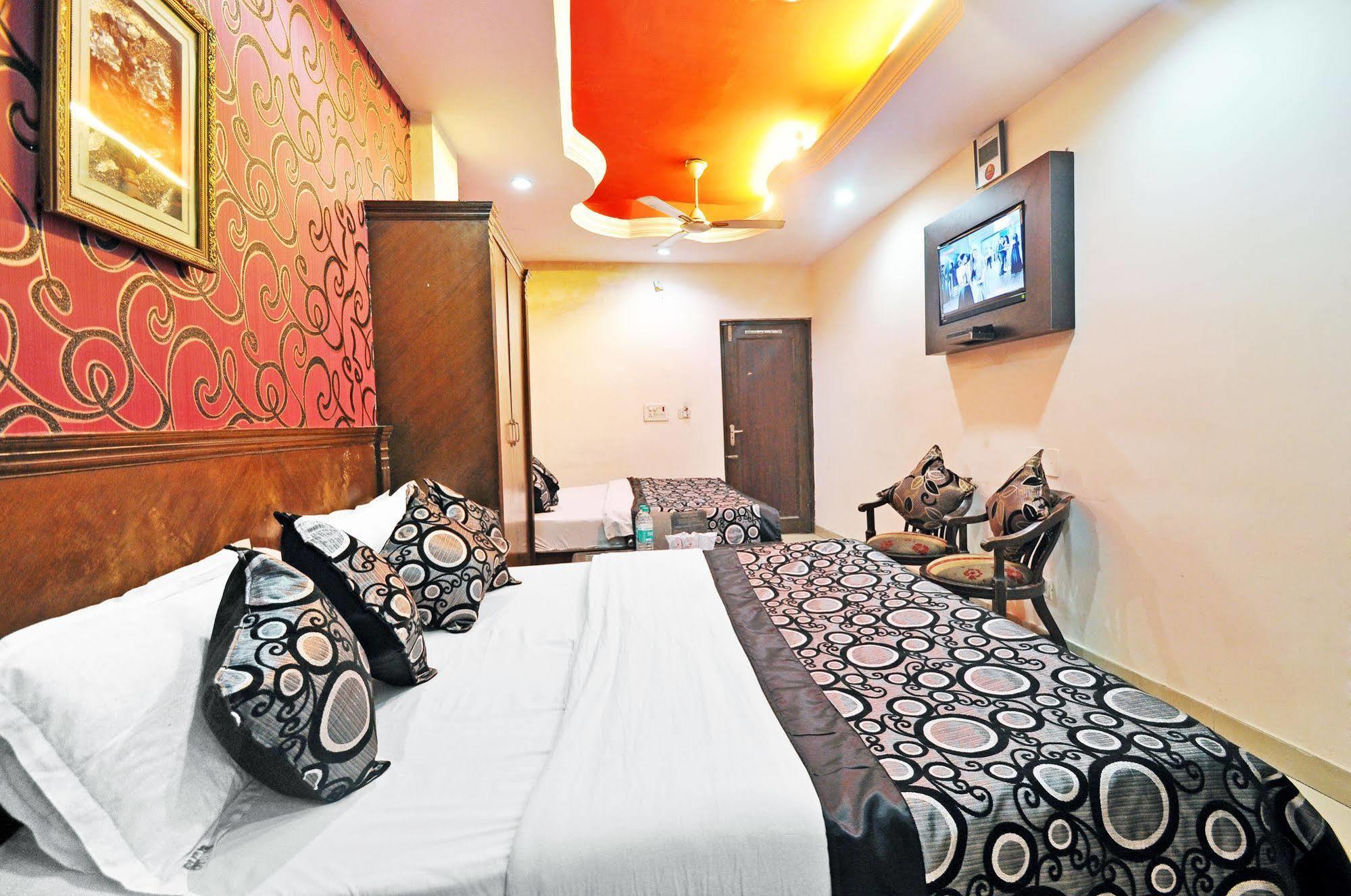 Hotel Shiva Intercontinental New Delhi Exterior photo